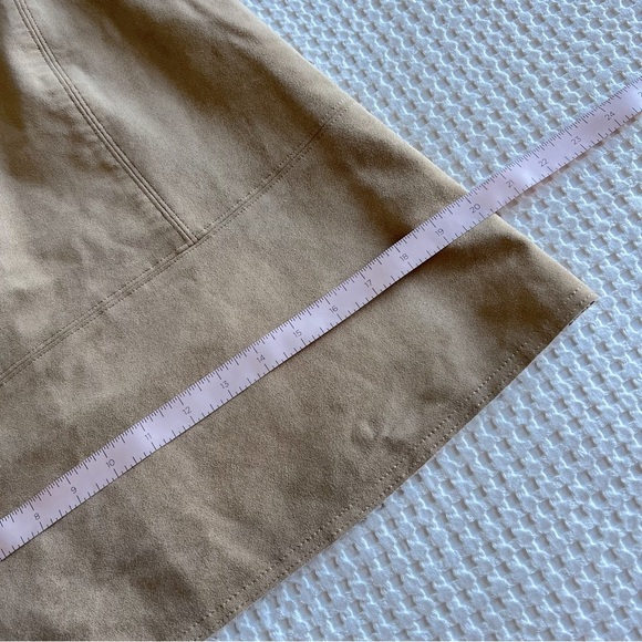 Aritzia - Babaton - Rolando Faux Suede Top - Tan - Picture 11 of 11